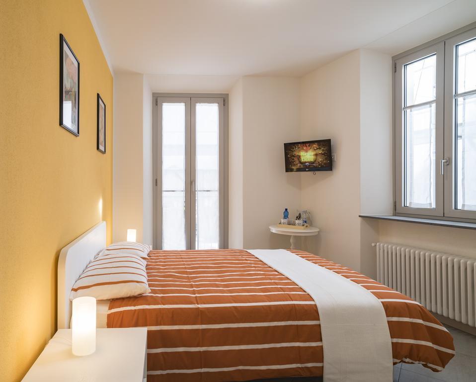 Chery Bed & Breakfast Riva San Vitale Δωμάτιο φωτογραφία